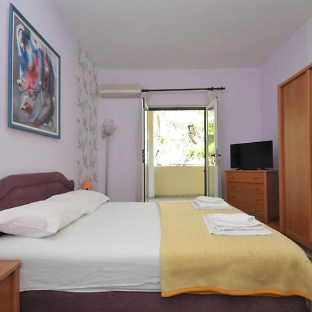 Apartments Balic Sveti Stefan Ngoại thất bức ảnh