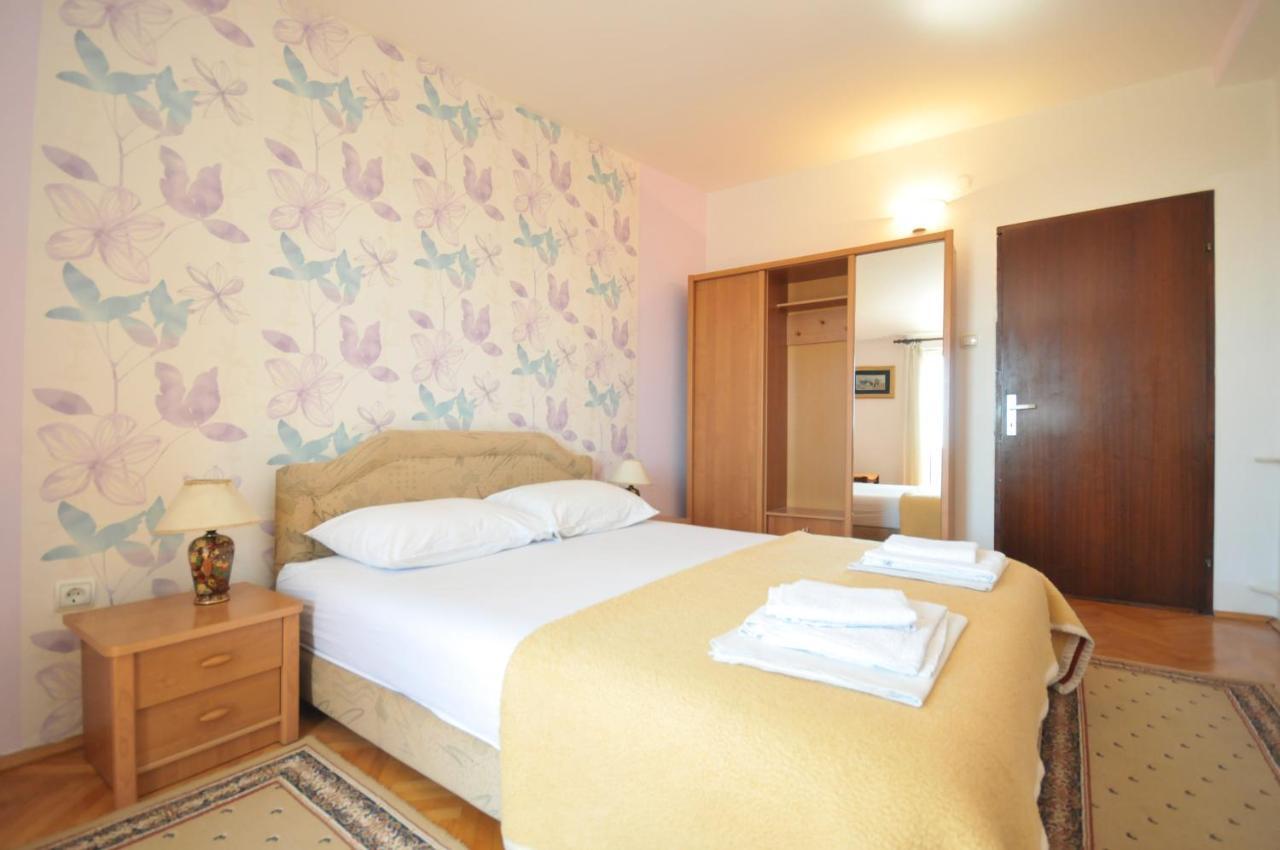Apartments Balic Sveti Stefan Ngoại thất bức ảnh