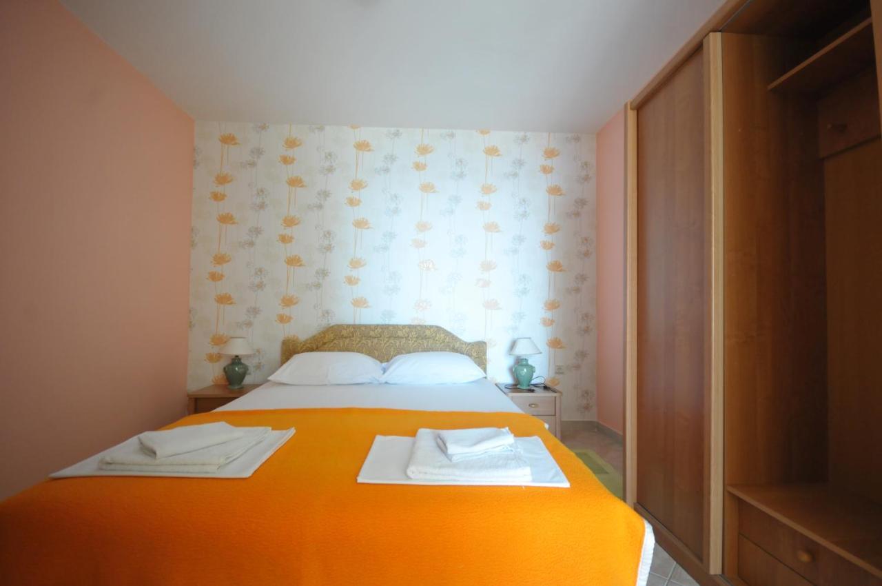 Apartments Balic Sveti Stefan Ngoại thất bức ảnh