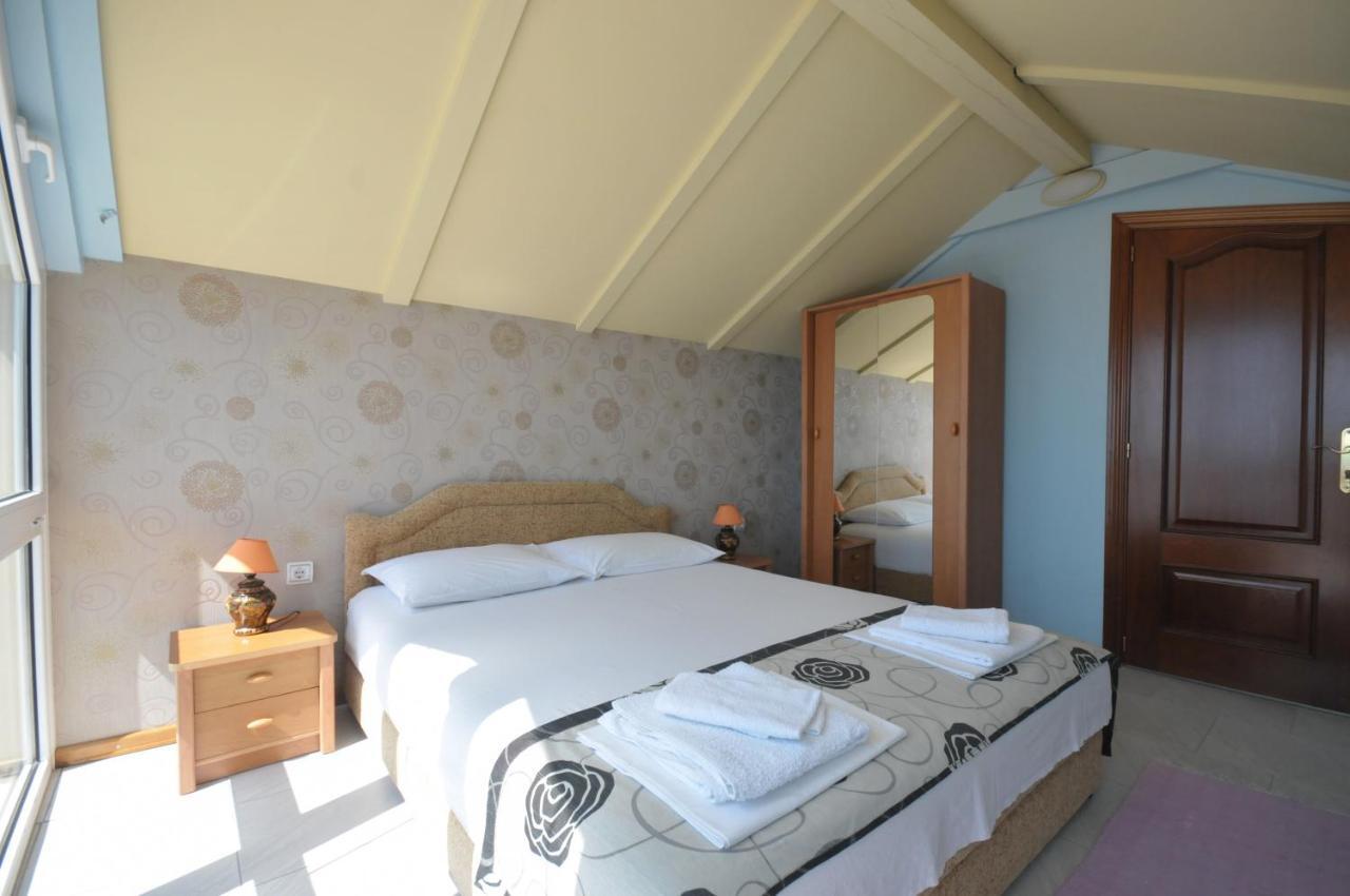 Apartments Balic Sveti Stefan Ngoại thất bức ảnh