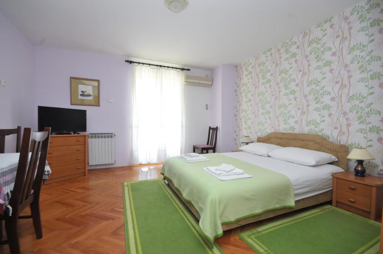 Apartments Balic Sveti Stefan Ngoại thất bức ảnh