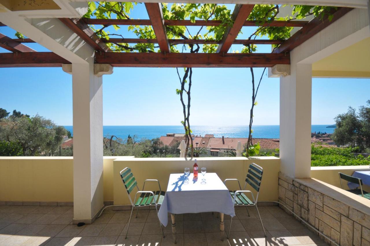 Apartments Balic Sveti Stefan Ngoại thất bức ảnh