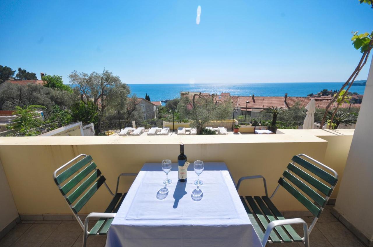 Apartments Balic Sveti Stefan Ngoại thất bức ảnh