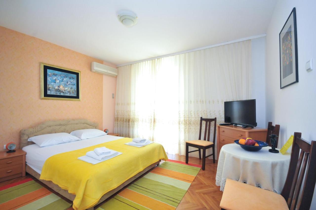 Apartments Balic Sveti Stefan Ngoại thất bức ảnh