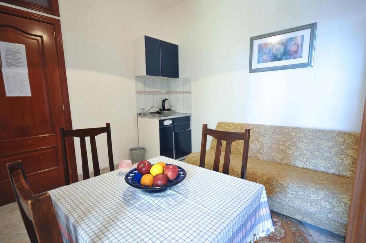 Apartments Balic Sveti Stefan Ngoại thất bức ảnh