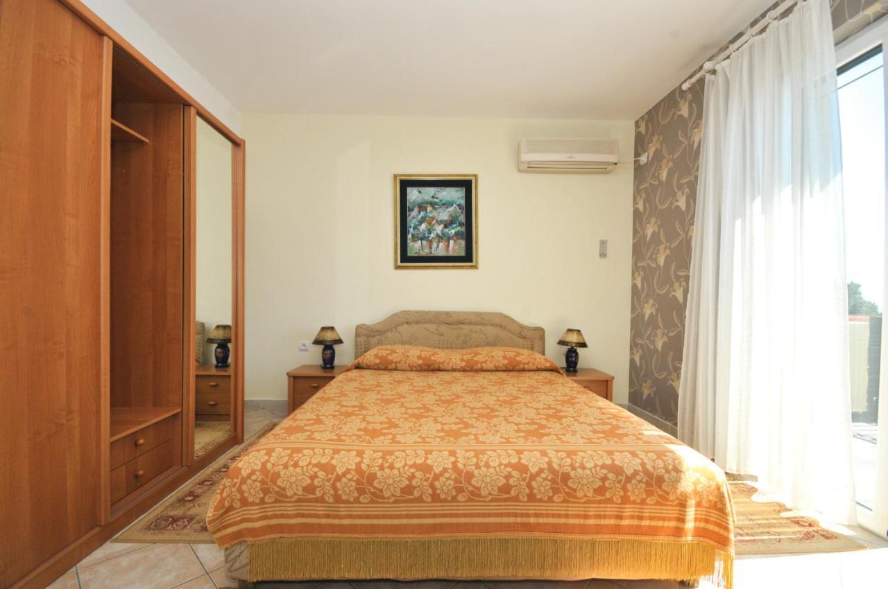 Apartments Balic Sveti Stefan Ngoại thất bức ảnh