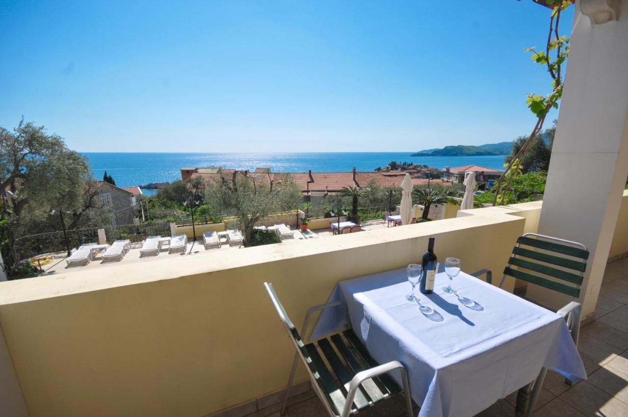 Apartments Balic Sveti Stefan Ngoại thất bức ảnh