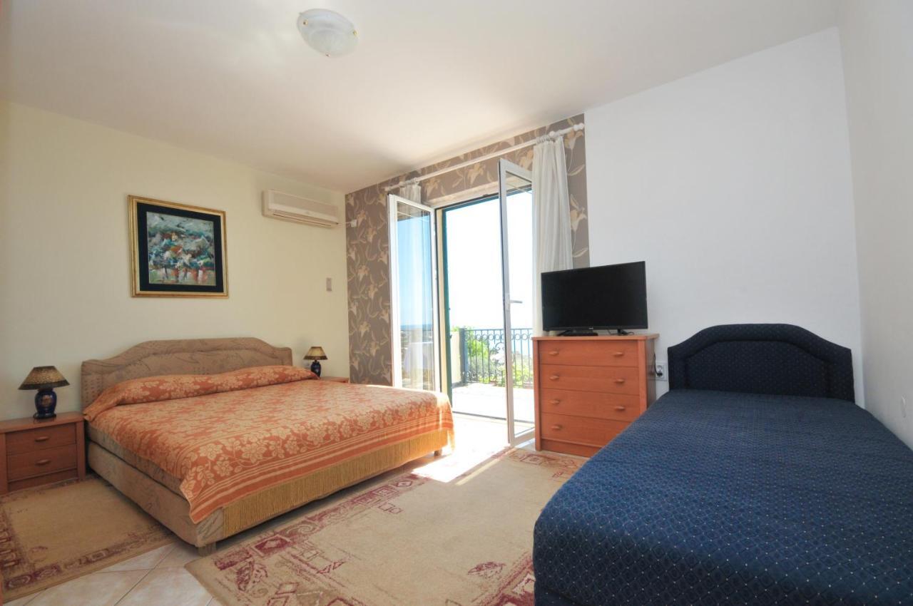 Apartments Balic Sveti Stefan Ngoại thất bức ảnh
